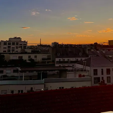 Heart Of With View - Renovated Apartment Paris